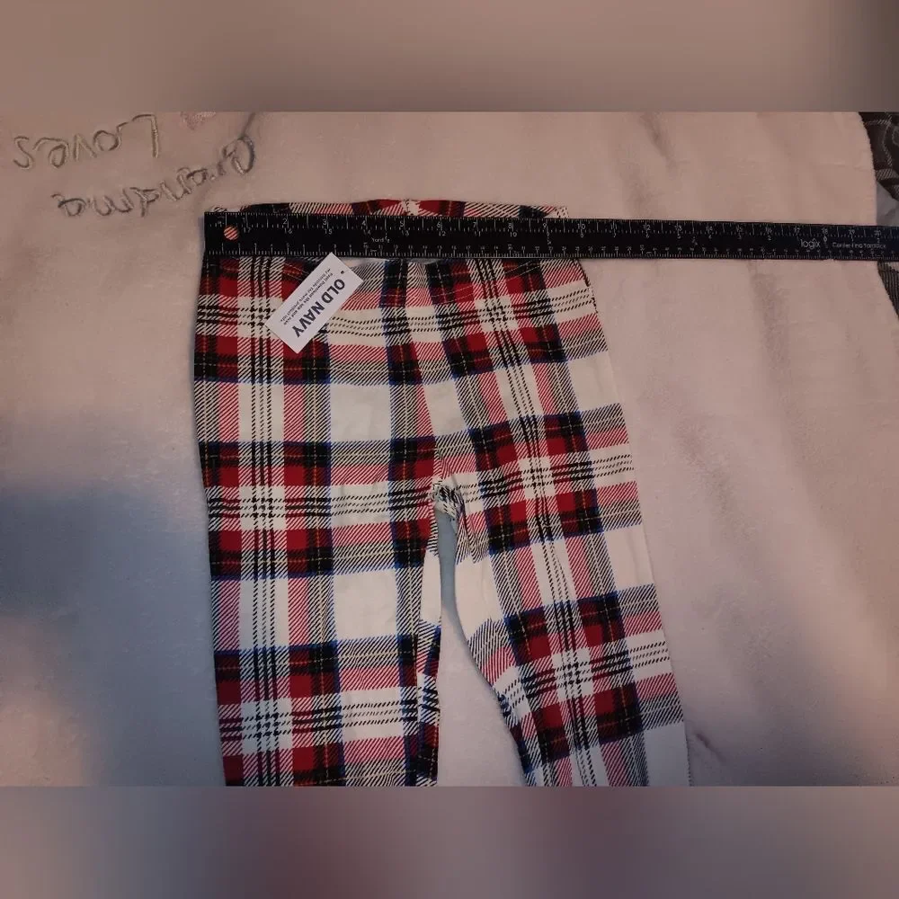 Old Navy Gender-Neutral 'Merry Vibes Only' Graphic Snug-Fit Pajama Set NWT